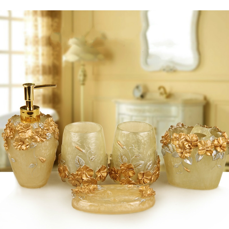 Wedding Bathroom Supply Kit - 유럽 ​​스타일 엠보스 수지 욕실 키트